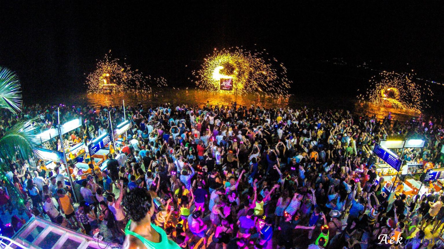 Best of Krabi Nightlife, Night Markets and Bars | TravelTrained