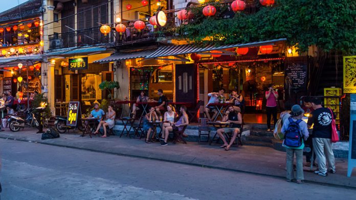 hoi an nightlife