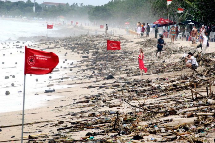bali beach red flag