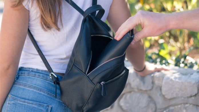 pickpocket backpacker