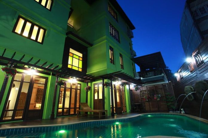 Rich Lanna House Chiang Mai
