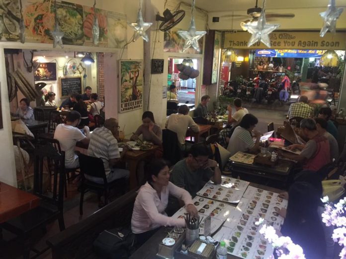 Five Oysters saigon