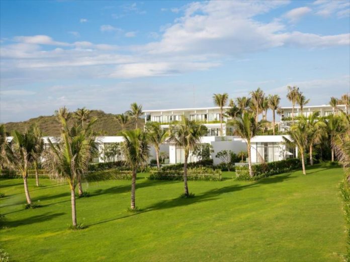 Cam Ranh Riviera Beach Resort and Spa