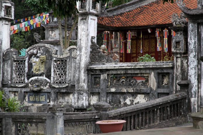 perfume pagoda Huong Pagoda