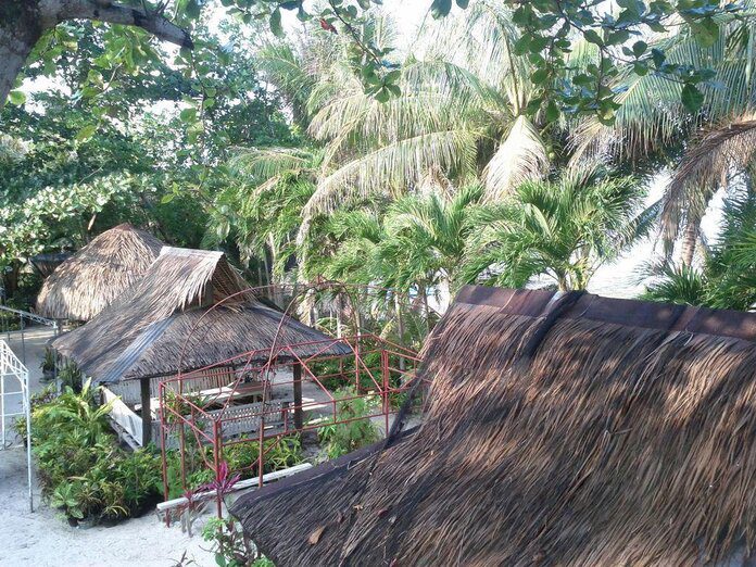 Travellers Pension House and Beach Resort Siargao