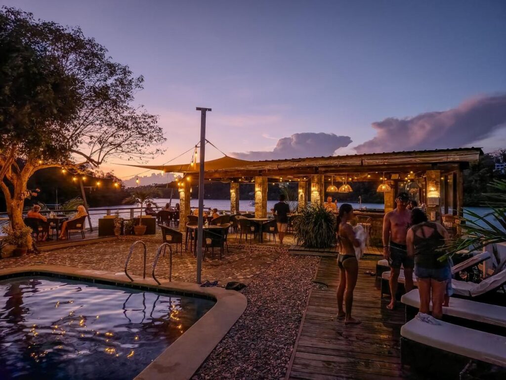 Edgewater Dive & Spa Resort puerto galera