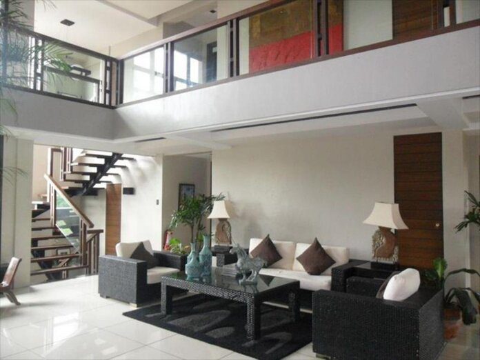 8 Suites by Fat Jimmy Tagaytay
