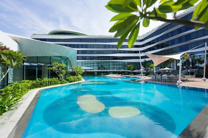 Conrad Manila