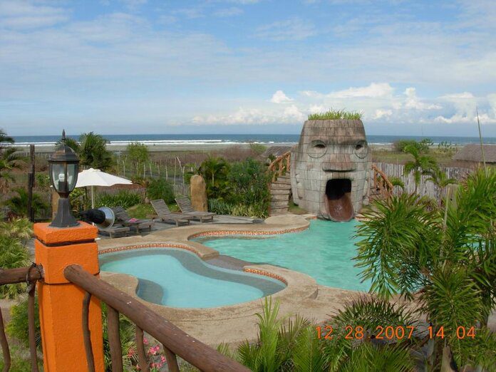 El Puerto Marina Beach Resort & Spa