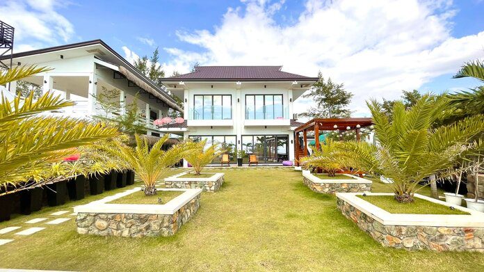 Indira Beach House Zambales