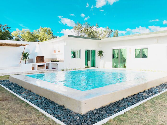 Sundowners Beach Villas Zambales