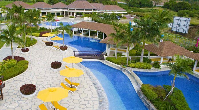 aquaria water park calatagan