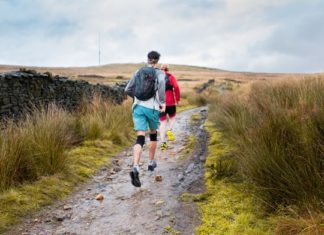 10 Best Knee Braces for Hiking With a Great Support best knee braces for hiking