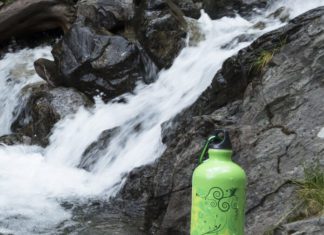 9 Best Water Bottles for Hiking To Stay Hydrated