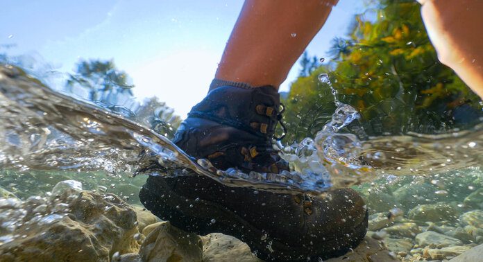 best waters hoes for hiking