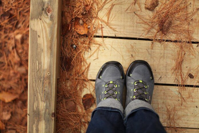 breaking in hiking shoes