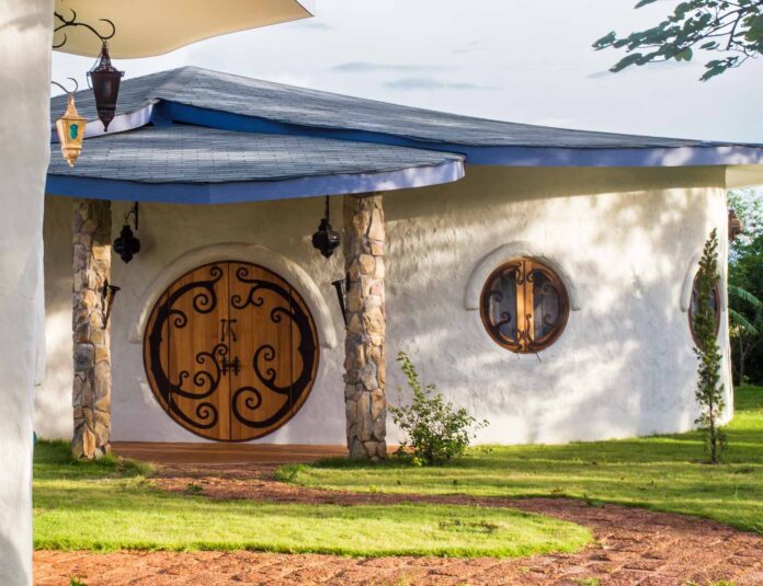 Maladhara hobbit villa Chiang Mai