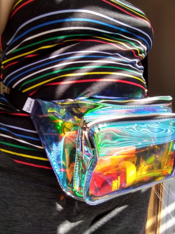 Woman wearing the Wododo Shiny Neon fanny pack on their waist